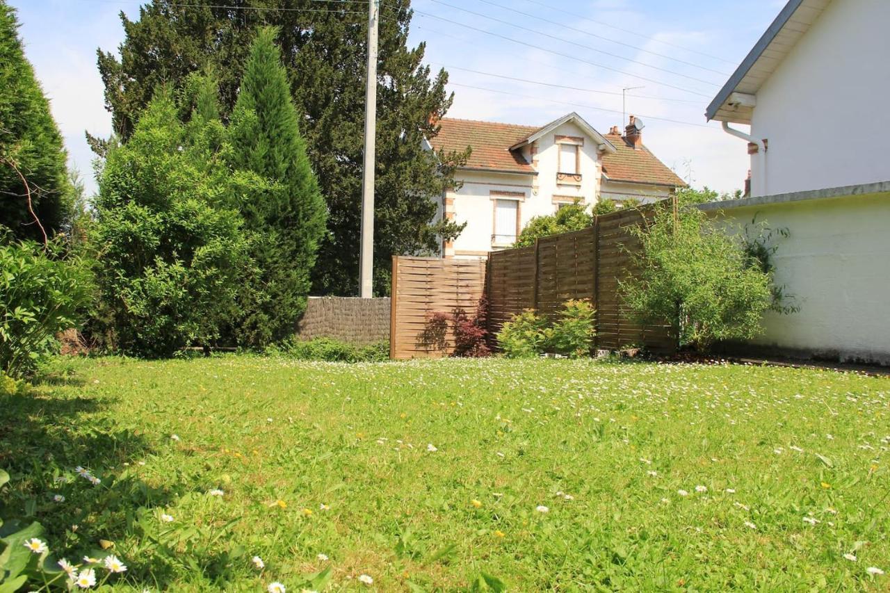 Charmante Maison Bourguignonne Avec Grand Jardin Et Parking Montbard Luaran gambar