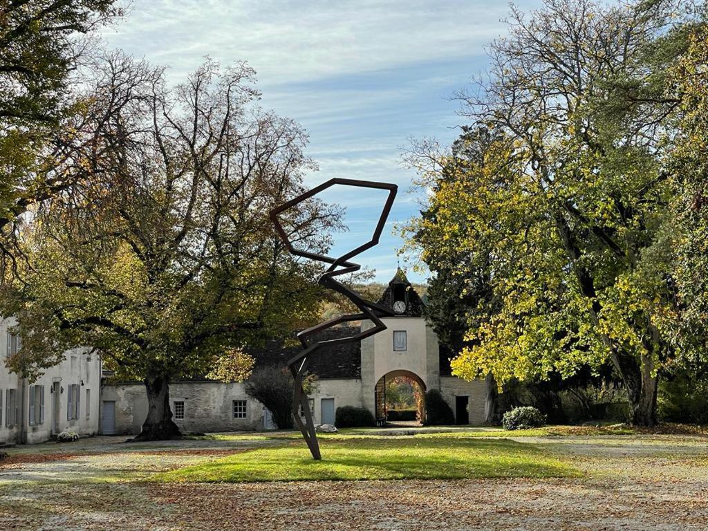 Charmante Maison Bourguignonne Avec Grand Jardin Et Parking Montbard Luaran gambar