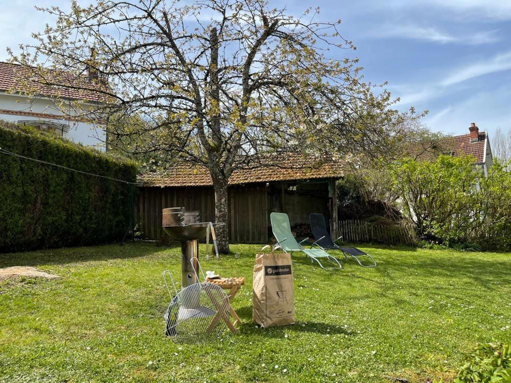 Charmante Maison Bourguignonne Avec Grand Jardin Et Parking Montbard Luaran gambar